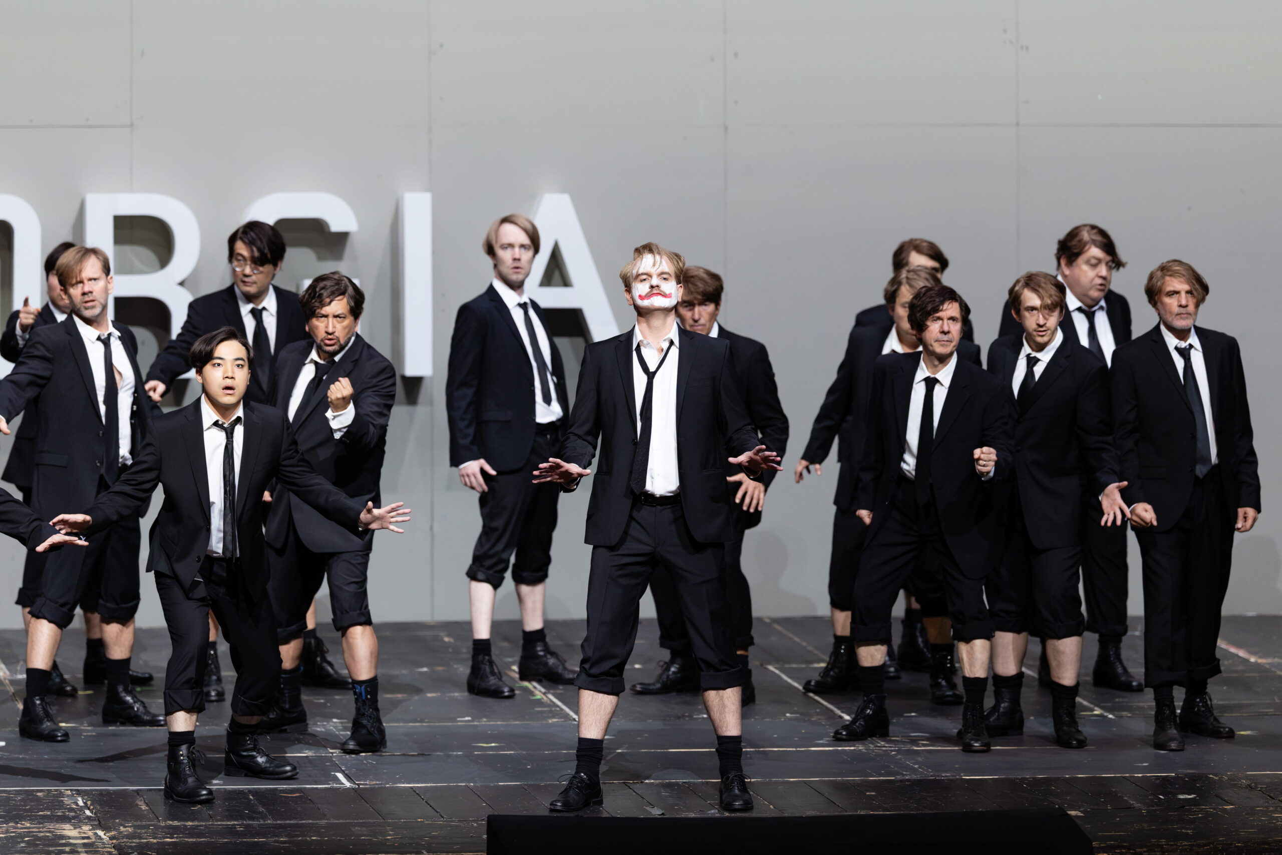 Lucrezia Borgia à la Bayerische Staatsoper entre ascèse visuelle et incandescence vocale 1 Lucrezia Borgia 2026 M.Butler c Geoffroy Schied 3 scaled