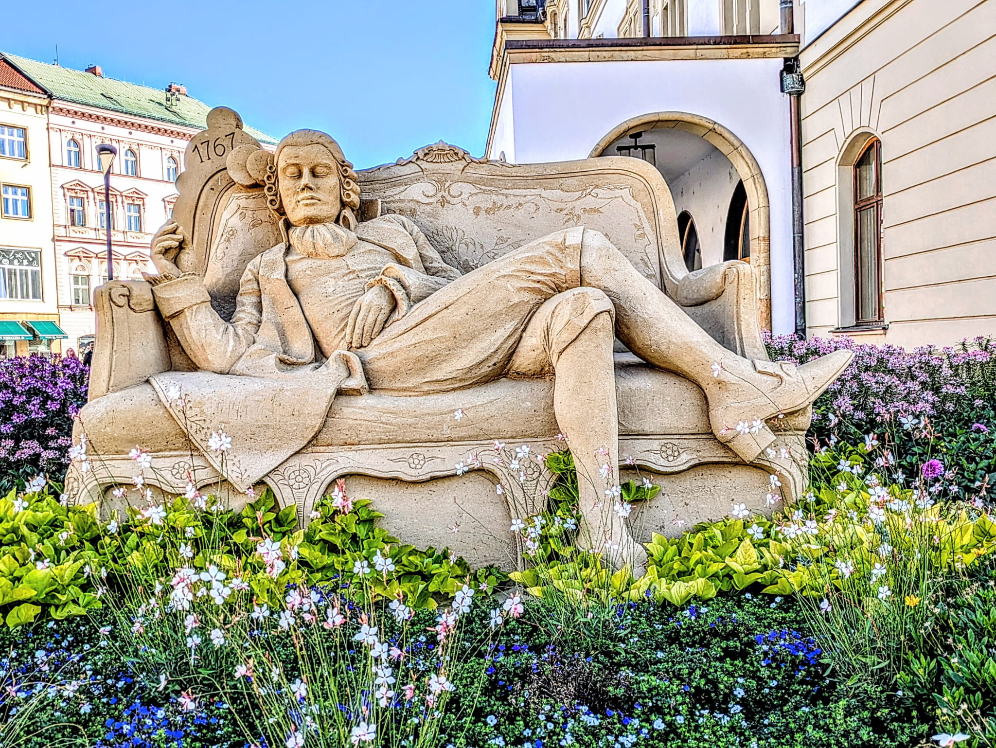 Du lit de fièvre aux strophes de sable : l’empreinte de Mozart à Olomouc 3 PXL 20260926 0828338732