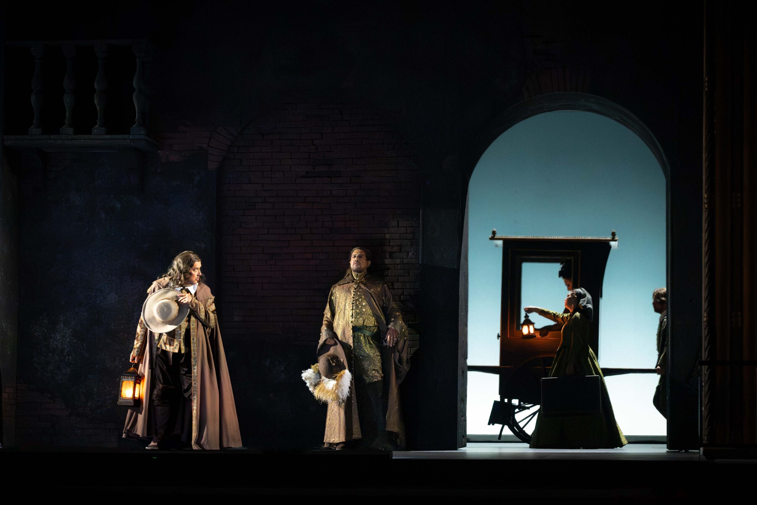Opéra de Marseille Une ouverture de saison avec « l’opéra des opéras » : le retour de Don Giovanni sur les bords du Lacydon 8 ©Camille Rovera 5669 scaled