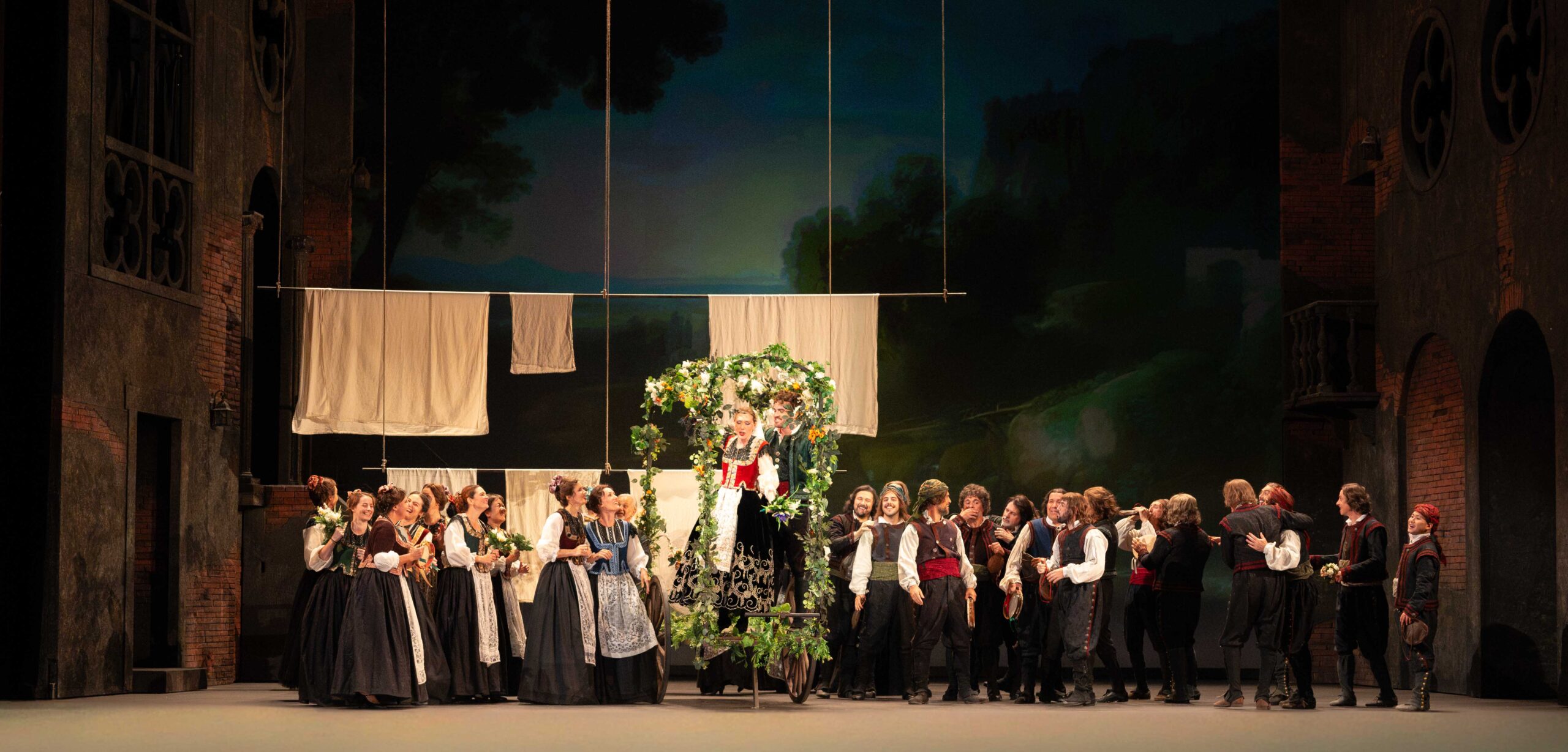 Opéra de Marseille Une ouverture de saison avec « l’opéra des opéras » : le retour de Don Giovanni sur les bords du Lacydon 2 ©Camille Rovera 5707 scaled